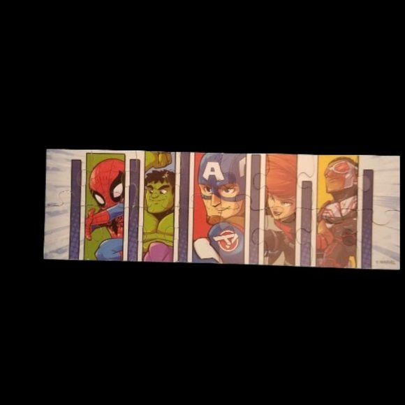 Marvel Superhero Large Piece  Puzzle Set  Age 3+ - Picture 10 of 11